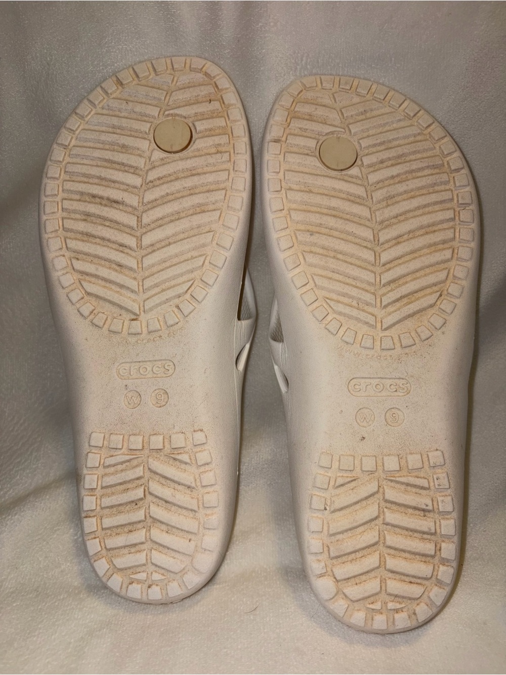 Crocs Women's Flip Flop Thong Sandals - White Synthetic Slip On Logo W 9 - Picture 5 of 6